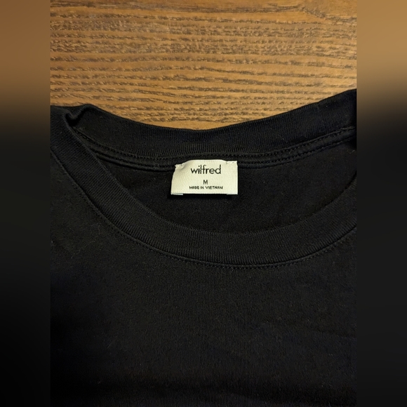 Wilfred black crop top. - Picture 1 of 3